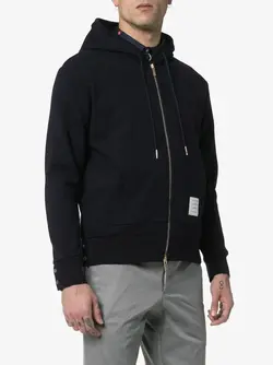 3014032ao_hoodie_thom_browne_center_back_stripe_chuan_authentic_2.webp