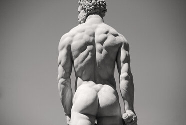 Hercules_by_Baccio_Bandinelli.jpg