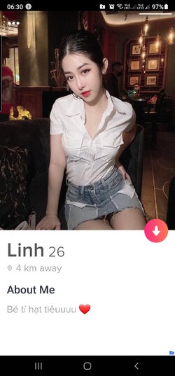 Screenshot_20211020-063008_Tinder.jpg