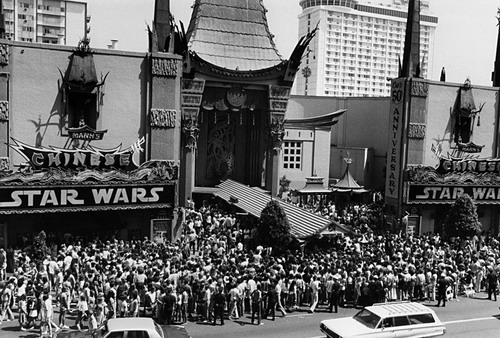 Star-Wars-opening-1977-9052-1450232019.jpg